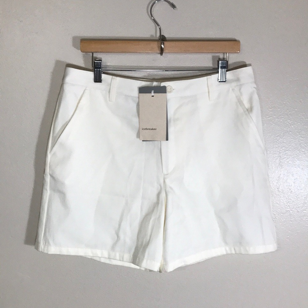 Icebreaker Women's 32 Berlin Shorts Snow White Merino Wool Cotton IB0A56G5101